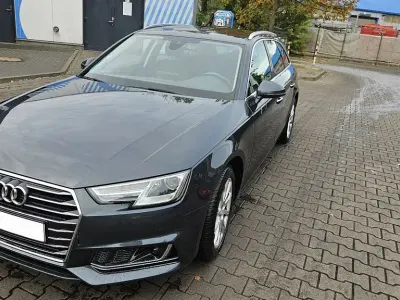 Gebraucht Audi A4 Ambiente 190 PS (139 kW) 2019 Schwarz Kombi