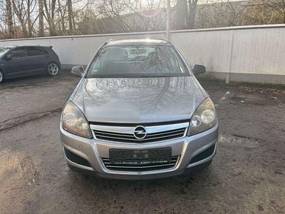 Gebraucht Opel Astra 90 PS (66 kW) 2010 Silber Limousine