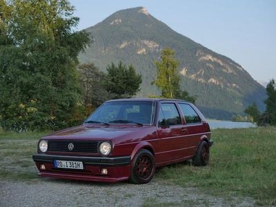 Rot Gebraucht 1986 VW Golf II Kleinwagen | 5.800 €