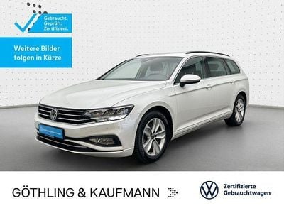 Oryxweiß perlmutteffekt Gebraucht 2022 VW Passat Business Kombi | 26.380 € (Guter Preis)