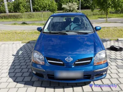 Gebraucht Nissan Almera Tino Comfort 136 PS (100 kW) 2000 Blau Van / Kleinbus