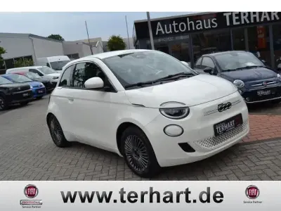 Gebraucht Fiat 500e Business 86 kW (118 PS) 2021 Weiß Kleinwagen