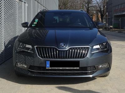 Gebraucht Skoda Superb LAURIN & KLEMENT 190 PS (139 kW) 2018 Grau Kombi
