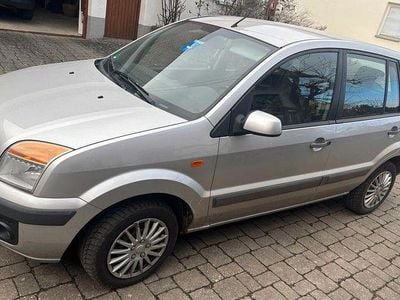 Gebraucht Ford Fusion 80 PS (58 kW) 2007 Silber Kleinwagen