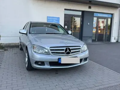 Gebraucht Mercedes C180 156 PS (114 kW) 2008 Silber Limousine