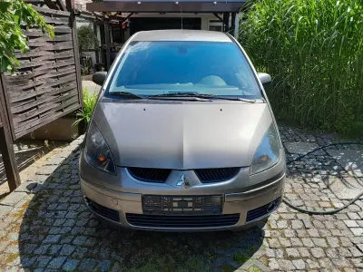 Gebraucht Mitsubishi Colt Intense 95 PS (69 kW) 2009 Grau Kleinwagen