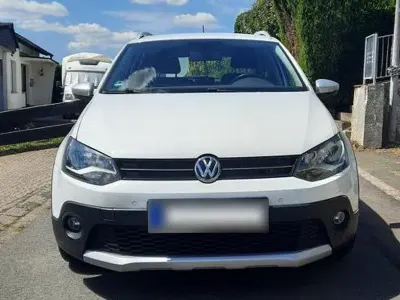 Gebraucht VW Polo Cross 90 PS (66 kW) 2016 Weiß Kleinwagen