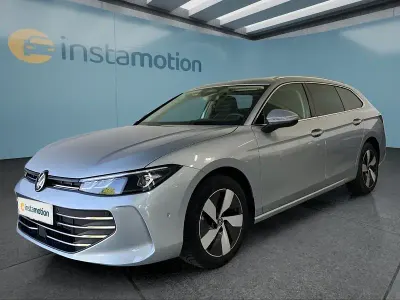Gebraucht VW Passat 150 PS (110 kW) 2025 Silber Kombi