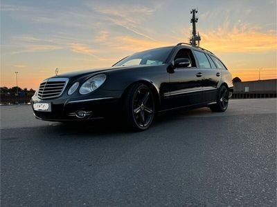 Mercedes E200