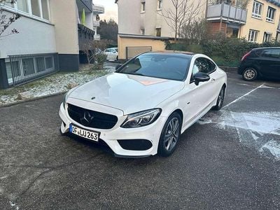 Weiß Gebraucht 2017 Mercedes C250 AMG line Coupé | 22.500 € (Etwas zu teuer)