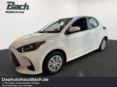 Gebraucht Toyota Yaris Comfort 72 PS (52 kW) 2023 Weiß Kleinwagen