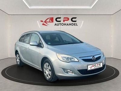 Gebraucht Opel Astra Edition 116 PS (85 kW) 2012 Silber Kombi