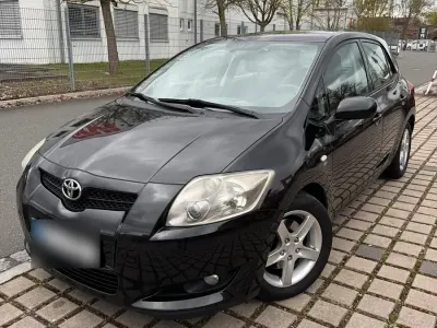 Second-hand Toyota Auris 177 CP (130 kW) 2007 Negru Hatchback