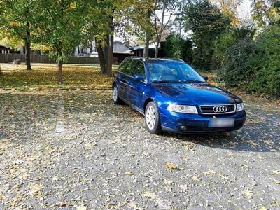Gebraucht Audi A4 Design 165 PS (121 kW) 1999 Blau Kombi