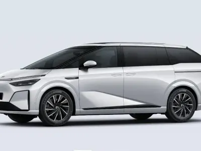 Gebraucht XPENG X9 AWD Performance 369 kW (503 PS) 2026 Weiß Van / Kleinbus