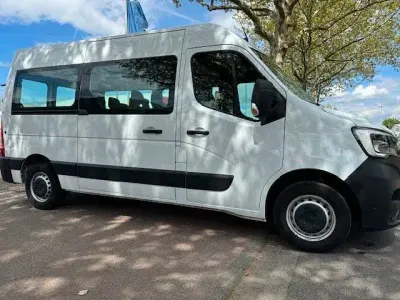 Używany Renault Master 145 KM (106 kW) 2022 Biały Minivan
