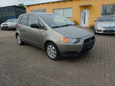 Gebraucht Mitsubishi Colt 75 PS (55 kW) 2010 Grau Kleinwagen