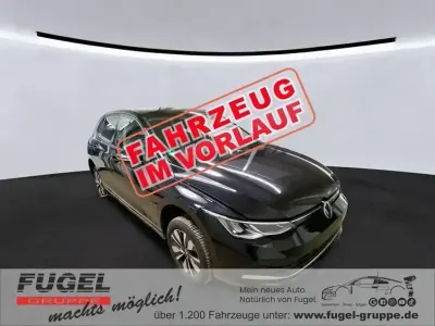 Gebraucht VW Golf VIII Move 150 PS (110 kW) 2023 Deep black perleffekt Limousine
