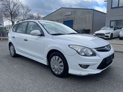 gebraucht Hyundai i30 CW blue 1.6 CRDi