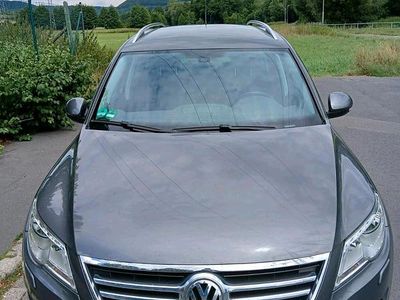 Grau Gebraucht 2011 VW Tiguan SUV | 6.900 € (Guter Preis)
