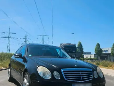 Używany Mercedes E350 272 KM (200 kW) 2006 Czarny Sedan/Limuzyna