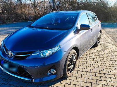 Gebraucht Toyota Auris 132 PS (97 kW) 2014 Grau Limousine