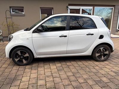 Weiß Gebraucht 2021 Smart ForFour Electric Drive Kleinwagen | 7.500 € (Superpreis)