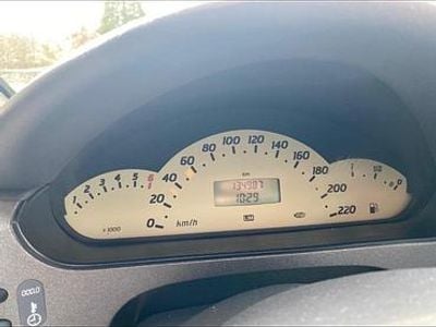 Gebraucht Mercedes 250 82 PS (60 kW) 1999 Silber Kleinwagen