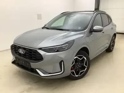 Gebraucht Ford Kuga ST-Line X 242 PS (177 kW) 2024 Solarsilber SUV