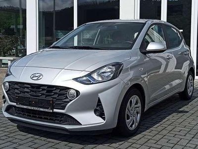 Gebraucht Hyundai i10 Select 67 PS (49 kW) 2022 Silber Kleinwagen