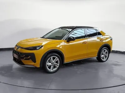 Gebraucht VW T-Roc Life 150 PS (110 kW) 2026 Gelb SUV