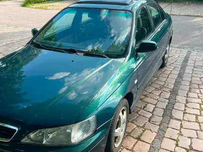 Gebraucht Honda Accord 147 PS (108 kW) 2000 Grün Limousine