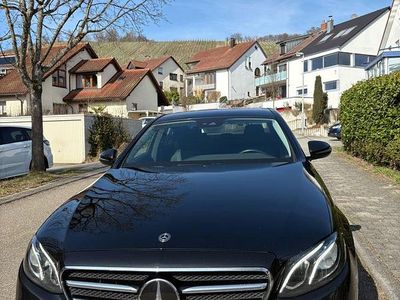 Gebraucht Mercedes E220 Avantgarde 194 PS (142 kW) 2020 Schwarz Limousine