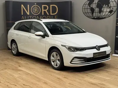 Gebraucht VW Golf VIII Life 116 PS (85 kW) 2022 Pure white Kombi