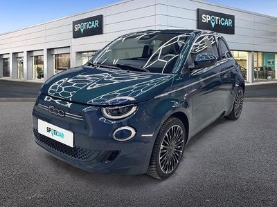 Gebraucht Fiat 500e La Prima 86 kW (118 PS) 2023 Grün Kleinwagen