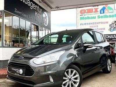 Grau Gebraucht 2017 Ford B-MAX Titanium Van / Kleinbus | 12.490 € (Fairer Preis)