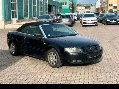 Gebraucht Audi A4 Cabriolet 163 PS (119 kW) 2004 Schwarz Cabrio