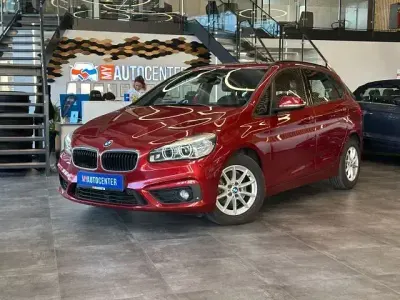 Gebraucht BMW 218 Active Tourer Advantage 150 PS (110 kW) 2016 Rot Van / Kleinbus