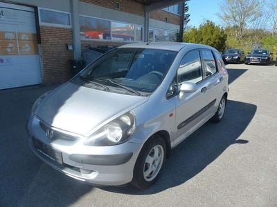 Second-hand Honda Jazz LS 83 CP (61 kW) 2003 Argintiu Hatchback