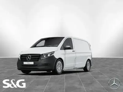 Gebraucht Mercedes Vito 190 PS (139 kW) 2024 Arktikweiß Van
