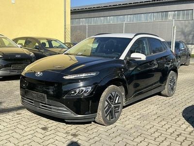 Gebraucht Hyundai Kona Trend 100 kW (136 PS) 2022 Schwarz SUV