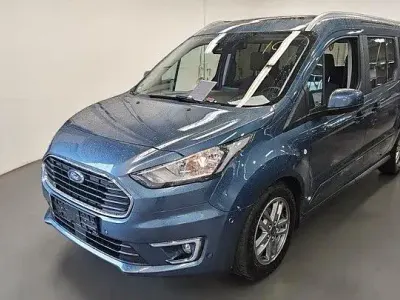 Gebraucht Ford Grand Tourneo Connect Titanium 324 PS (238 kW) 2022 Blau Van / Kleinbus