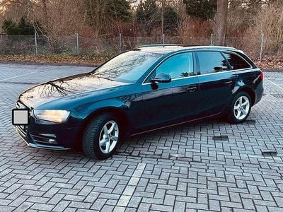 Blau Gebraucht 2014 Audi A4 Ambiente Kombi | 7.600 € (Guter Preis)
