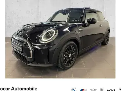 Gebraucht Mini Cooper SE Classic 135 kW (184 PS) 2023 Schwarz Kleinwagen