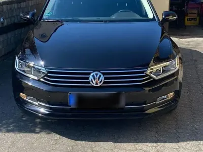 Gebraucht VW Passat Comfortline 150 PS (110 kW) 2018 Schwarz Kombi