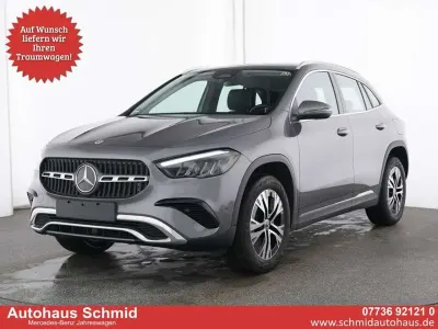 Gebraucht Mercedes GLA200 163 PS (119 kW) 2025 Metalliclack mountaingrau SUV