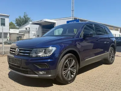 Gebraucht VW Tiguan Allspace Comfortline 200 PS (147 kW) 2021 Blau SUV