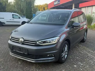 Gebraucht VW Touran Sound 150 PS (110 kW) 2018 Indiumgrau metallic Van / Kleinbus
