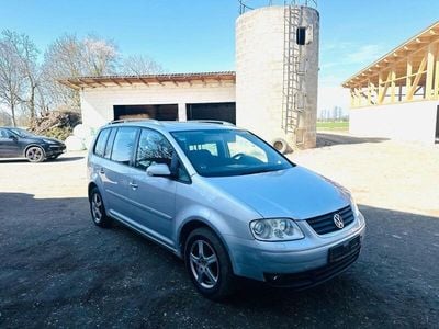 Silber Gebraucht 2005 VW Touran Highline Van / Kleinbus | 1.299 € (Guter Preis)