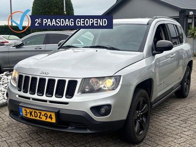 Gebraucht Jeep Compass Sport 156 PS (114 kW) 2013 Grau SUV